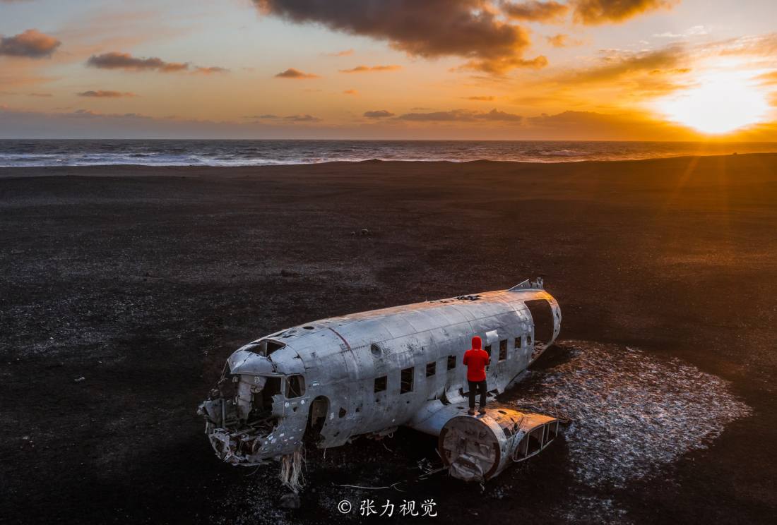 飞机残骸