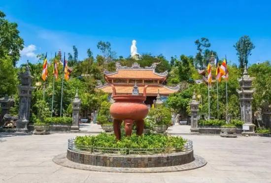 龙山寺
